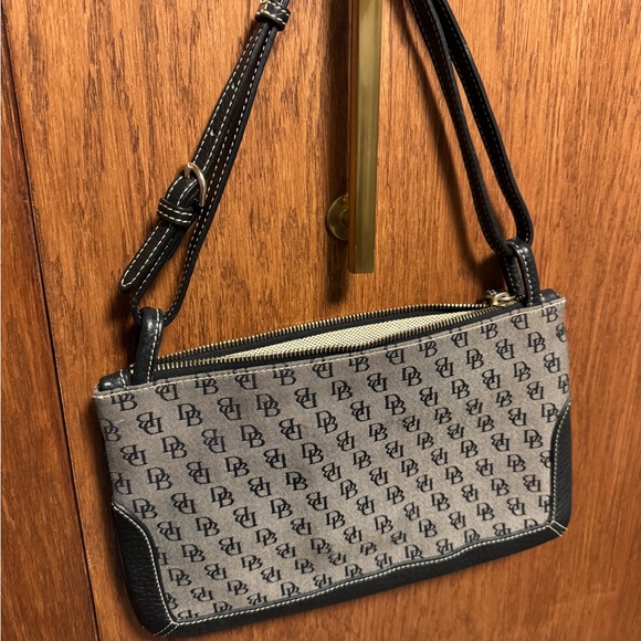 NWT Dooney & Bourke Mini Black and Gray Canvas Women's Clutch Bag Purse - Picture 2 of 10